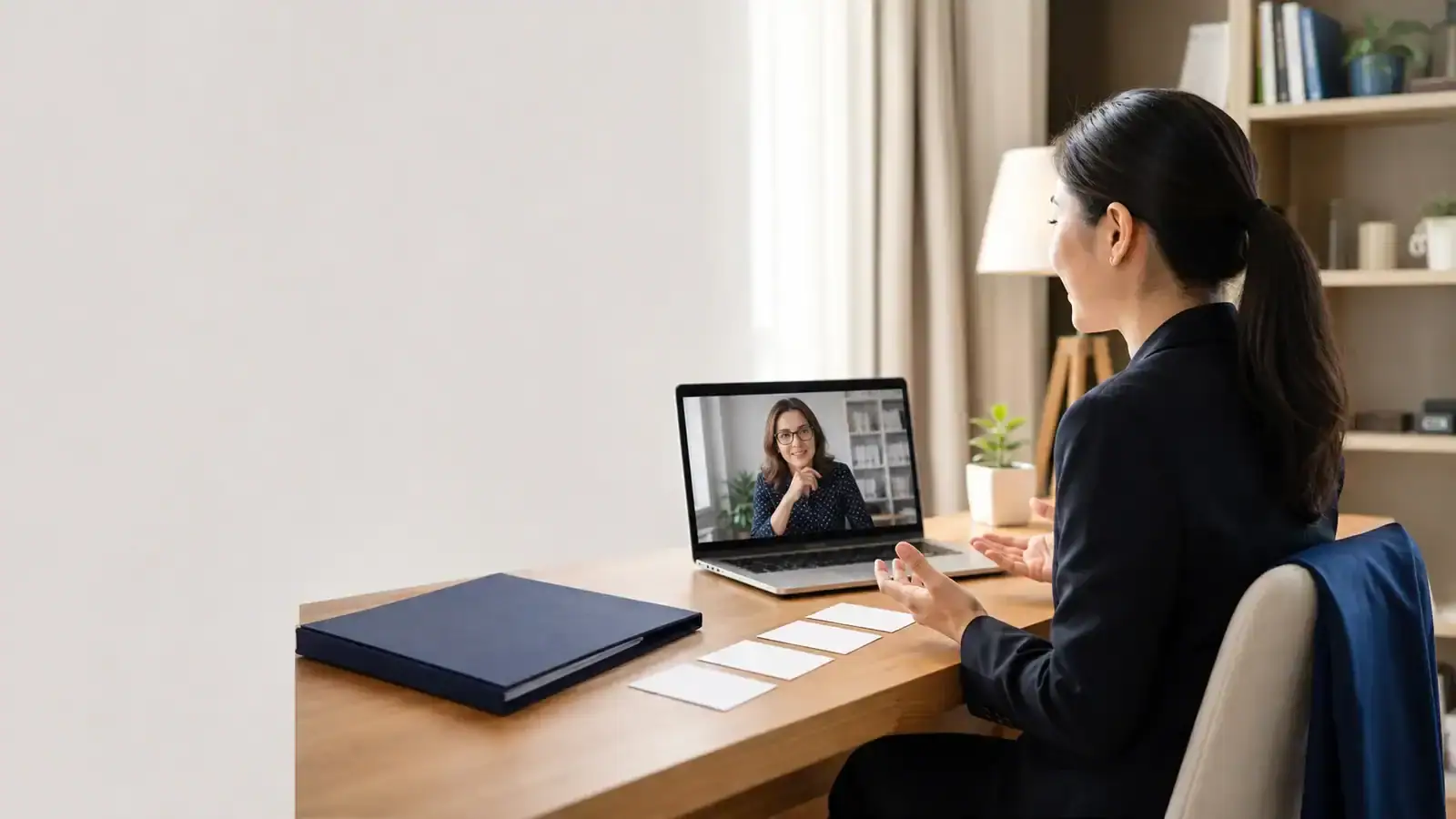 ผู้เรียนในคลาสภาษาอังกฤษออนไลน์ตัวต่อตัวสำหรับคอร์ส English for Job Interviews
